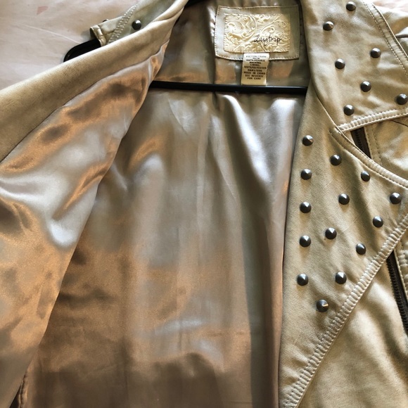 DAYTRIP LEATHER VEST - Picture 3 of 6